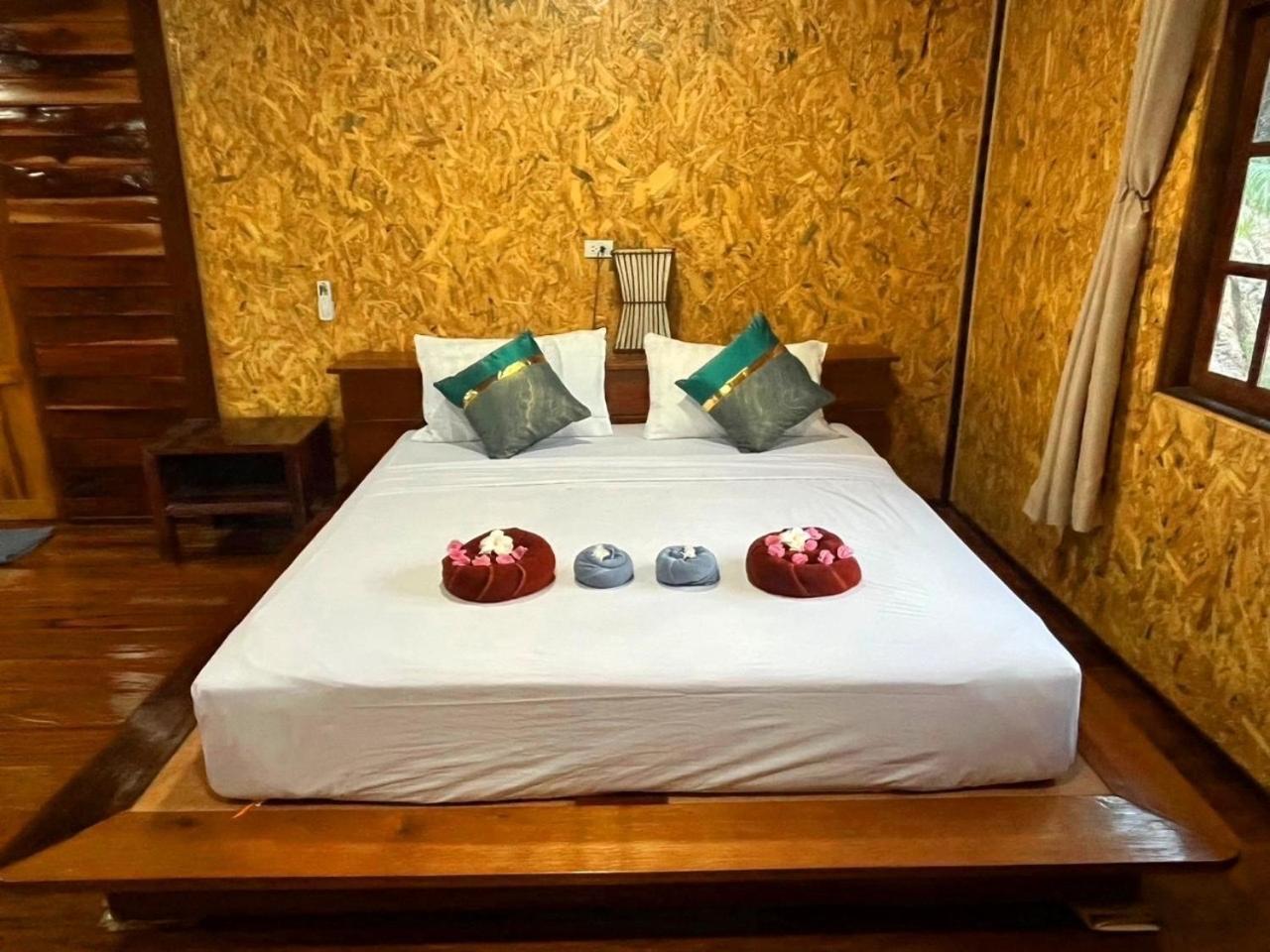 Koh Jum Home Stay 외부 사진
